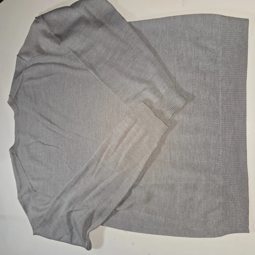 Pronto Uomo Men's Slim Fit Extra Fine Merino Wool V-Neck Sweater Grey L Flawed